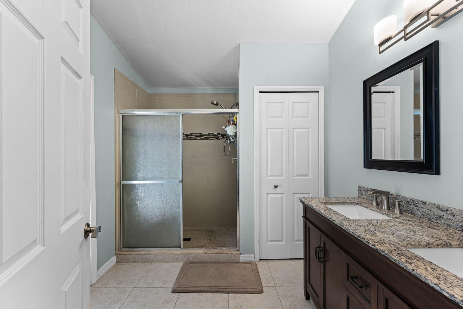 371 Lynn St, Oviedo, FL 32765 371 Lynn St, Oviedo, FL 32765