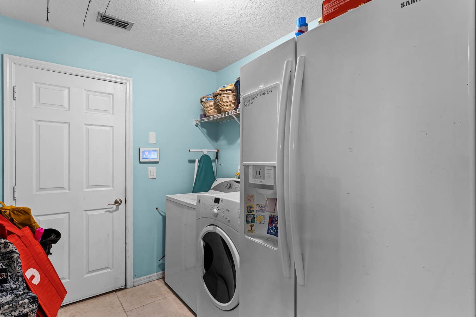 371 Lynn St, Oviedo, FL 32765 371 Lynn St, Oviedo, FL 32765