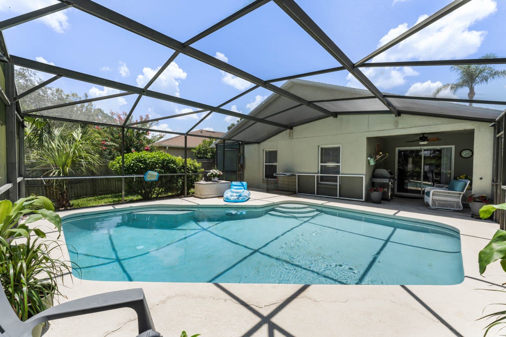 371 Lynn St, Oviedo, FL 32765 371 Lynn St, Oviedo, FL 32765