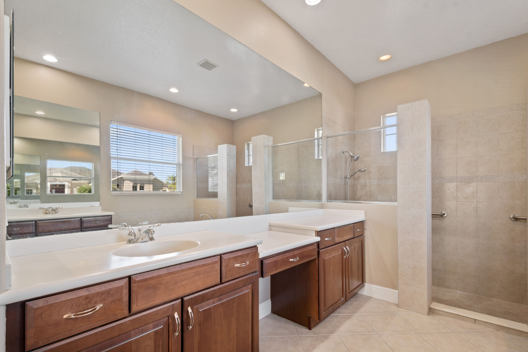 3715 Safflower Ter, Oviedo, FL 32766 3715 Safflower Ter, Oviedo, FL 32766