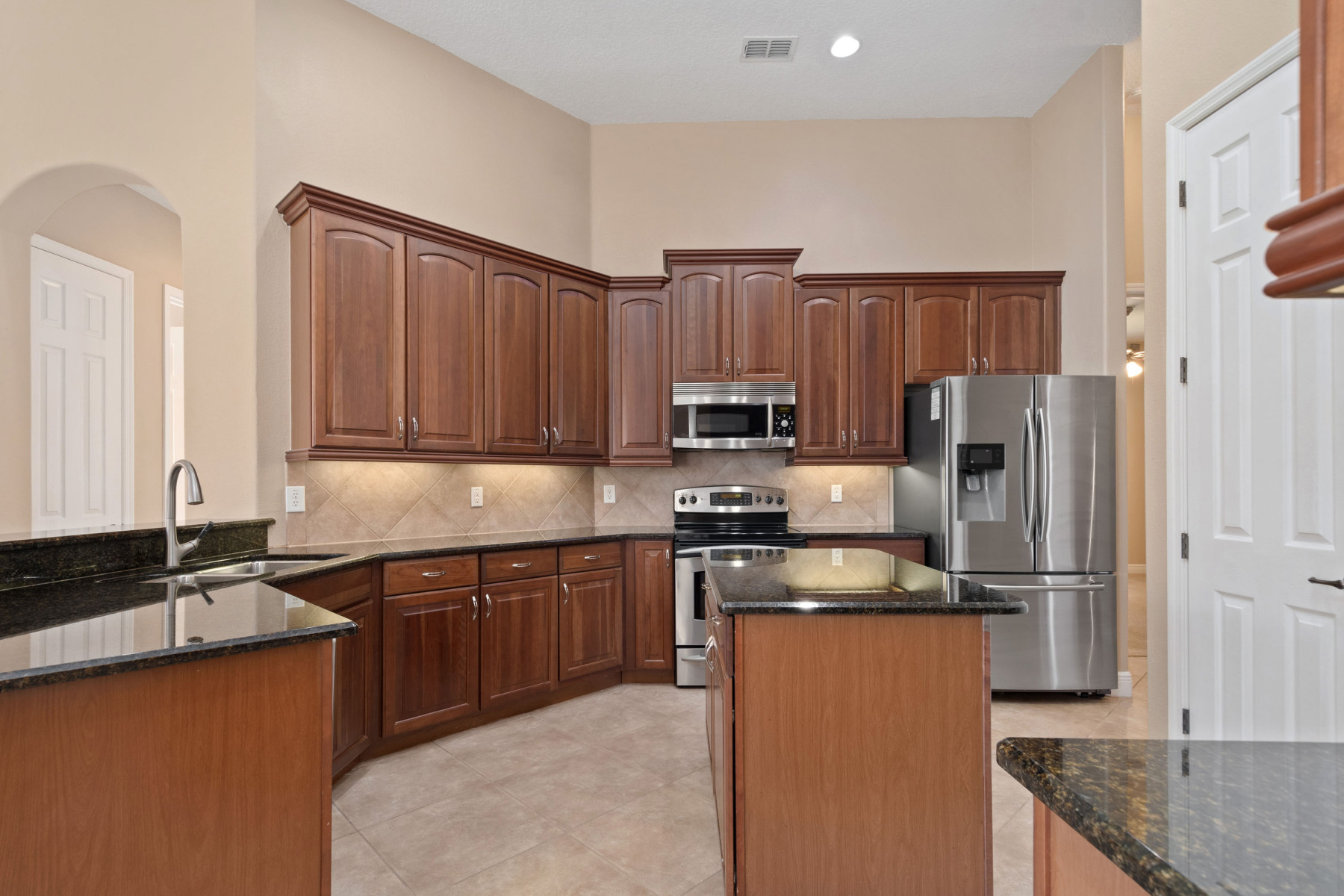 3715 Safflower Ter, Oviedo, FL 32766 3715 Safflower Ter, Oviedo, FL 32766