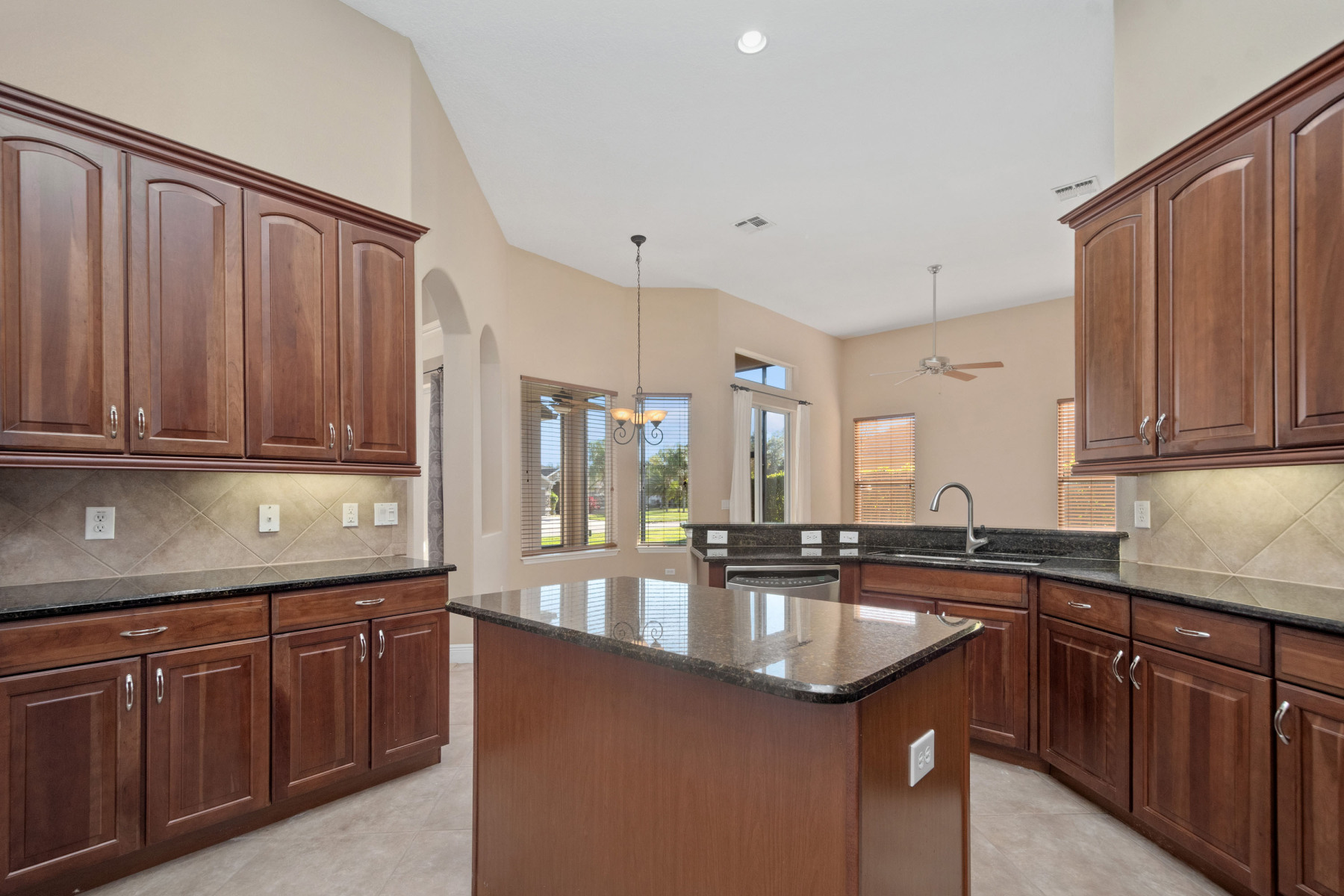3715 Safflower Ter, Oviedo, FL 32766 3715 Safflower Ter, Oviedo, FL 32766