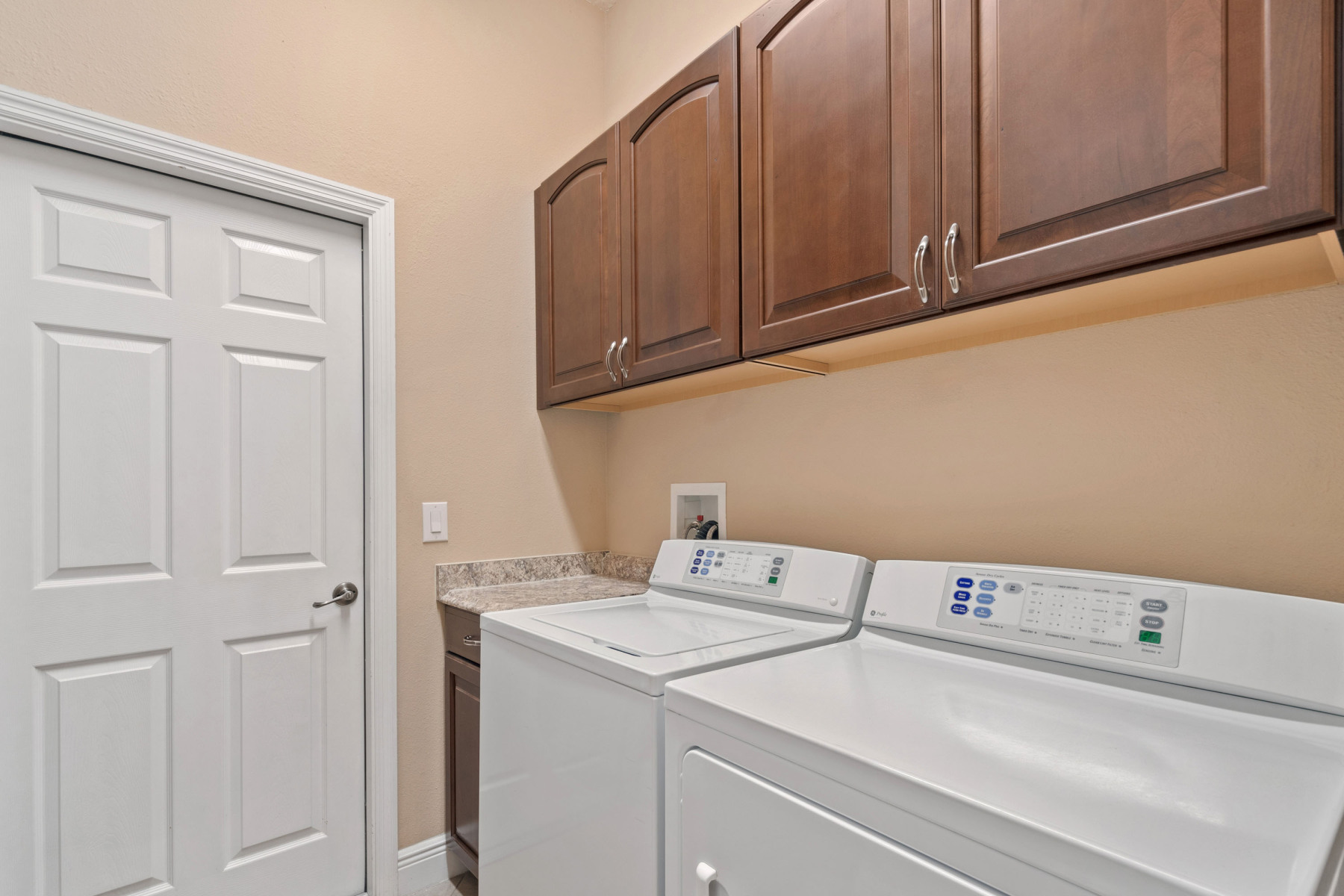 3715 Safflower Ter, Oviedo, FL 32766 3715 Safflower Ter, Oviedo, FL 32766