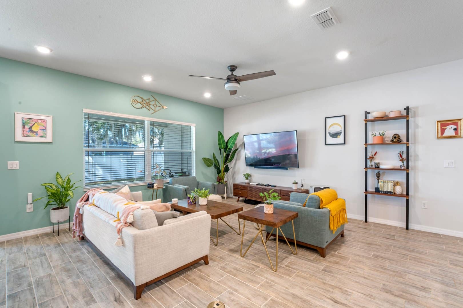 374 Nancy Lou Rd, Apopka, FL 32703 374 Nancy Lou Rd, Apopka, FL 32703