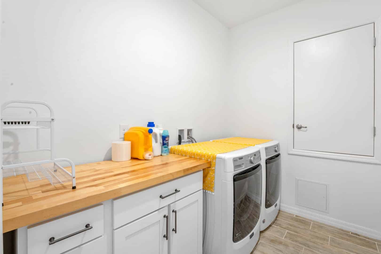 374 Nancy Lou Rd, Apopka, FL 32703 374 Nancy Lou Rd, Apopka, FL 32703