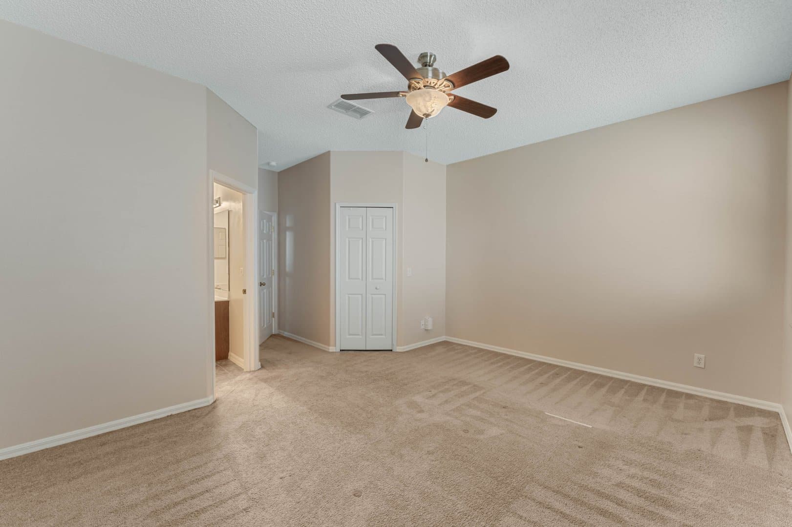 3837 Shawn Cir, Orlando, FL 32826 3837 Shawn Cir, Orlando, FL 32826