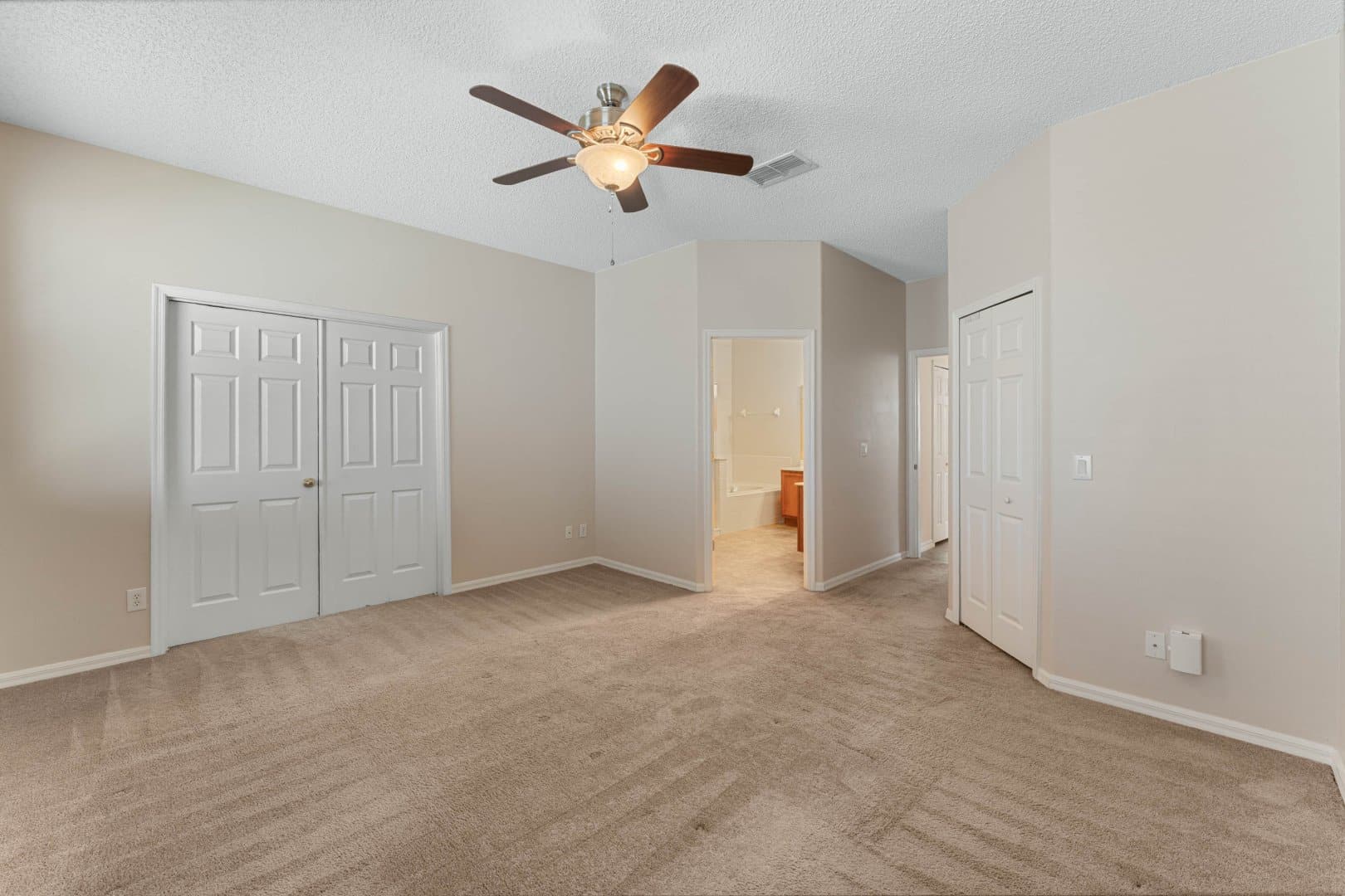 3837 Shawn Cir, Orlando, FL 32826 3837 Shawn Cir, Orlando, FL 32826
