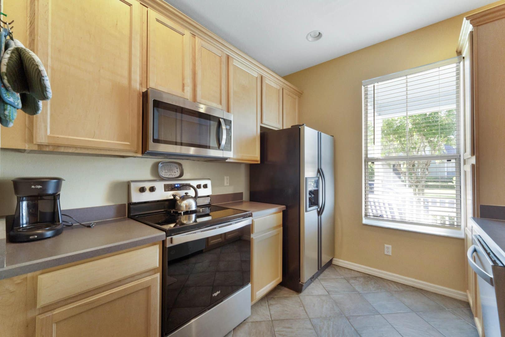 3882 Cleary Way, Orlando, FL 32828 3882 Cleary Way, Orlando, FL 32828