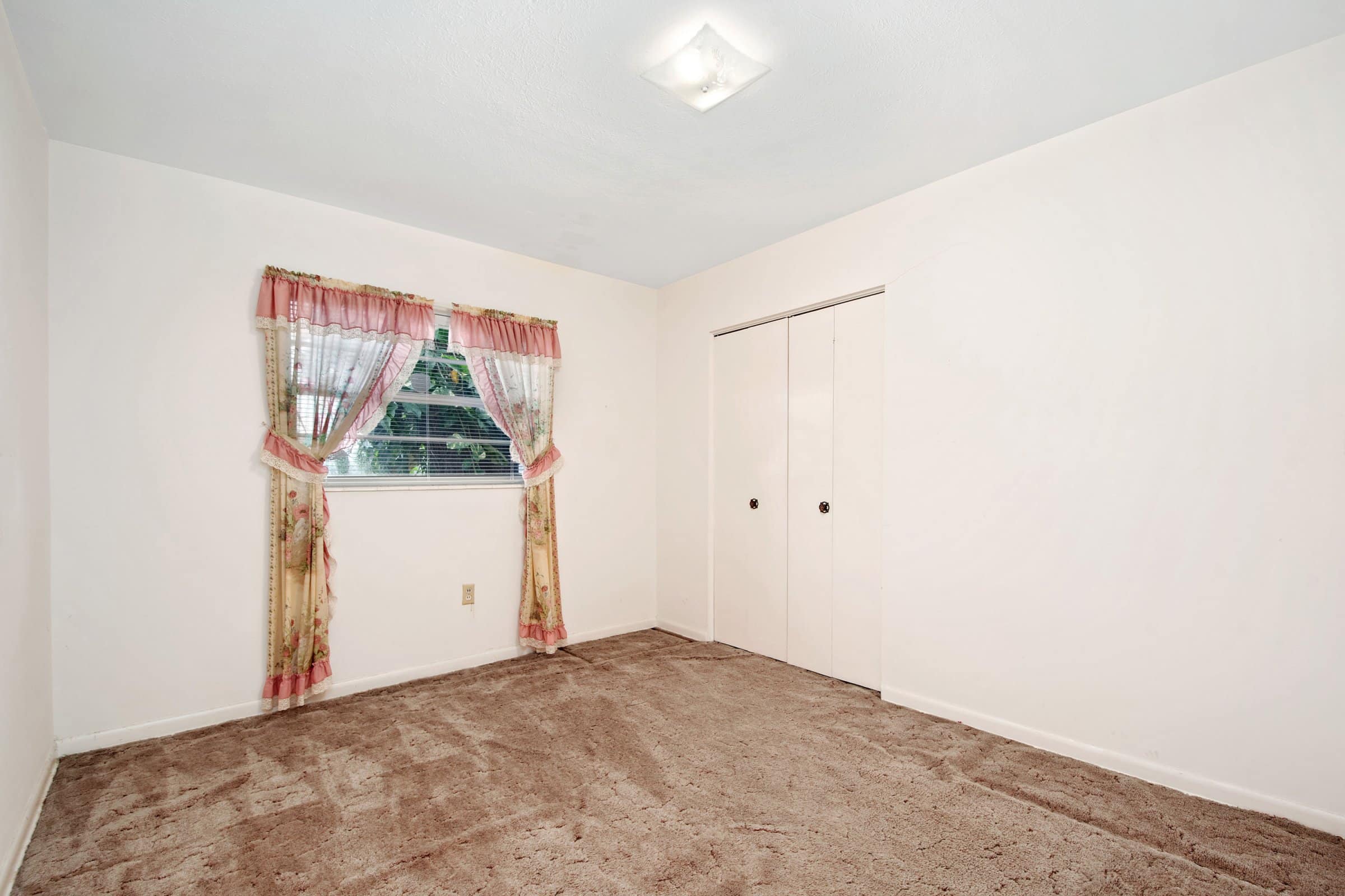 4004-louisburg-ln-orlando-fl-32808-19 4004-louisburg-ln-orlando-fl-32808-19