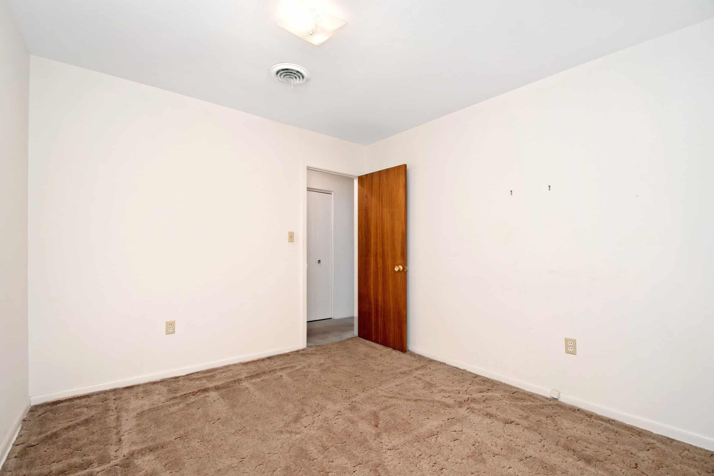 4004-louisburg-ln-orlando-fl-32808-20 4004-louisburg-ln-orlando-fl-32808-20