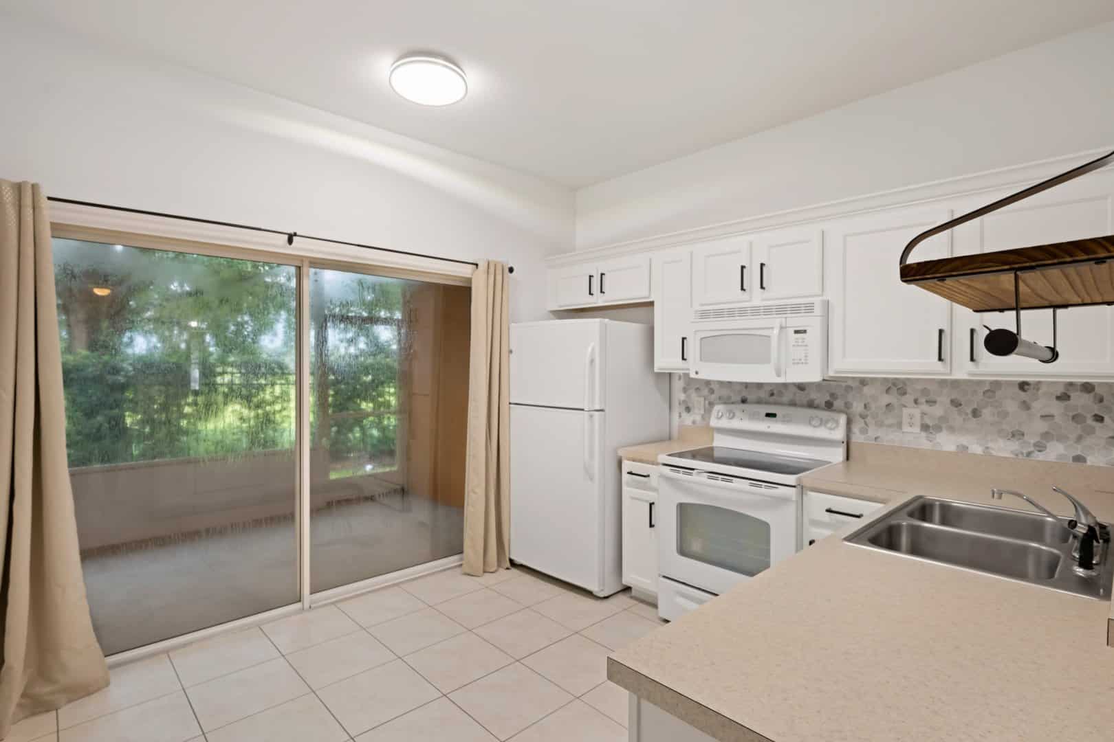 4215 Winding Vine Dr, Lakeland, FL 33812 4215 Winding Vine Dr, Lakeland, FL 33812