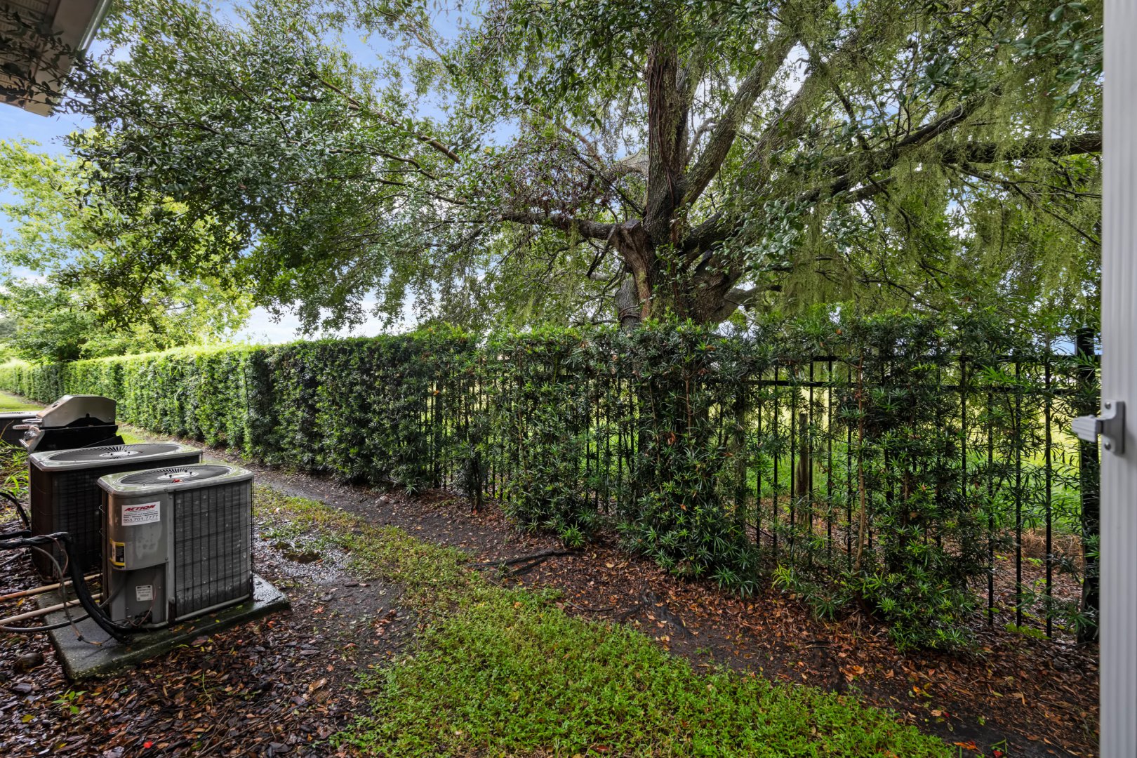 4215 Winding Vine Dr, Lakeland, FL 33812 4215 Winding Vine Dr, Lakeland, FL 33812