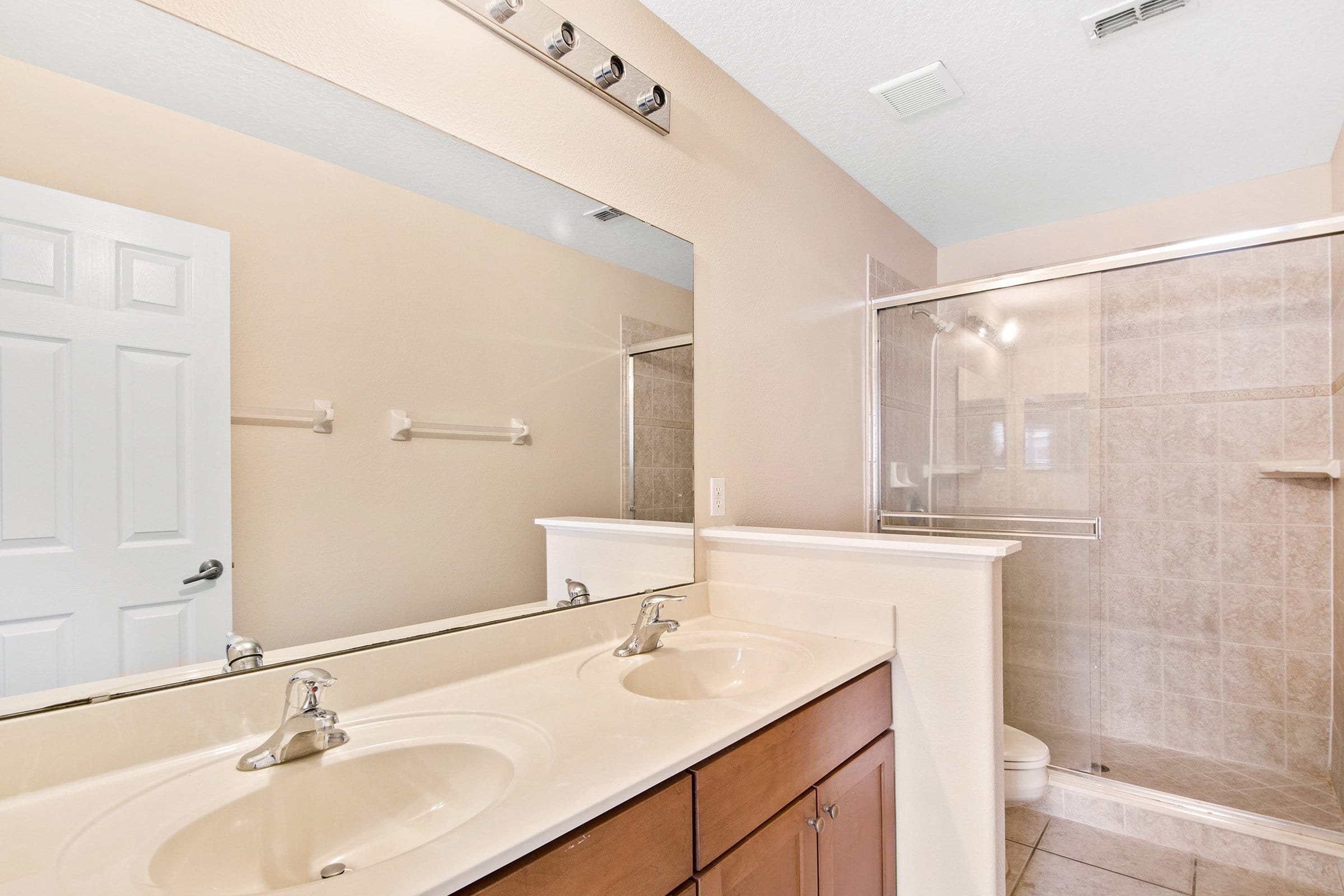 5080-kingscrest-ln-oviedo-fl-32765-18 5080-kingscrest-ln-oviedo-fl-32765-18