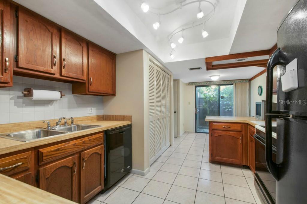 5305-pebble-beach-dr-unit-10-orlando-fl-32811-13 5305-pebble-beach-dr-unit-10-orlando-fl-32811-13