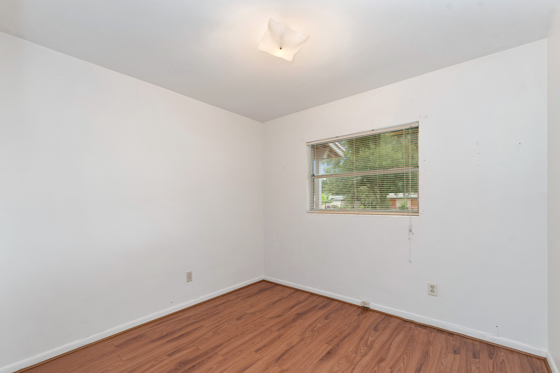 5608 perrine dr, orlando, fl 32808 5608 perrine dr, orlando, fl 32808