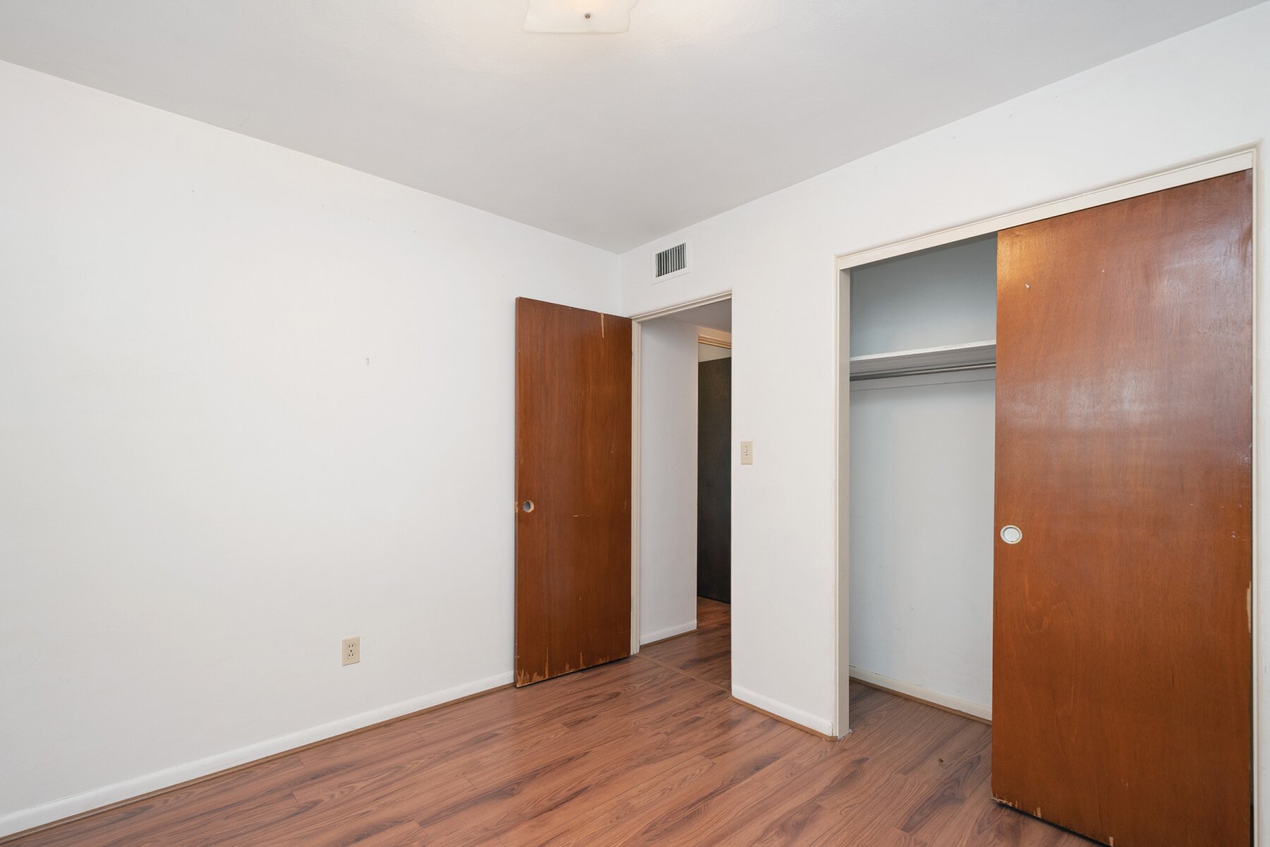 5608 perrine dr, orlando, fl 32808 5608 perrine dr, orlando, fl 32808