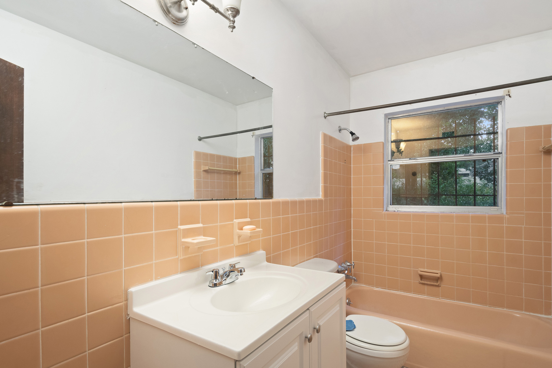 5608 perrine dr, orlando, fl 32808 5608 perrine dr, orlando, fl 32808