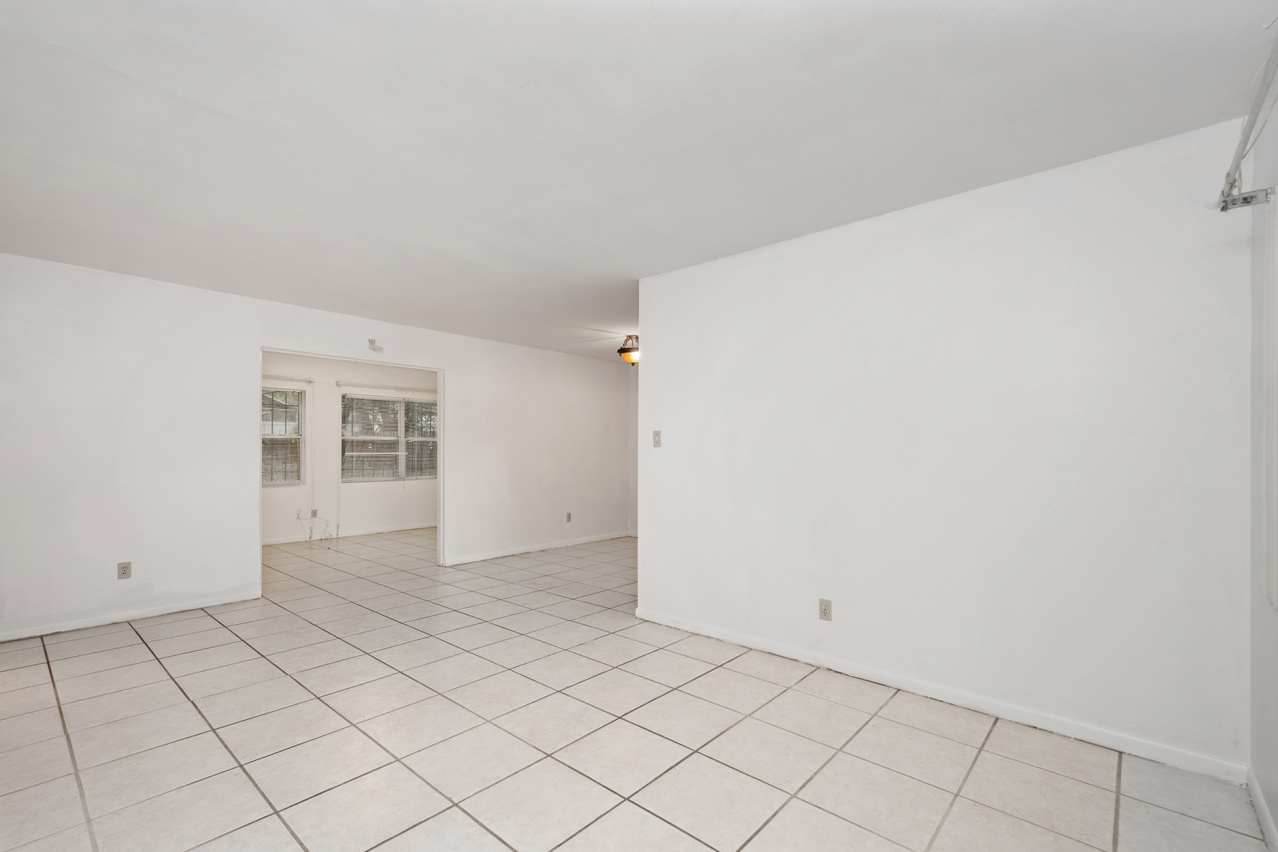 5608 perrine dr, orlando, fl 32808 5608 perrine dr, orlando, fl 32808