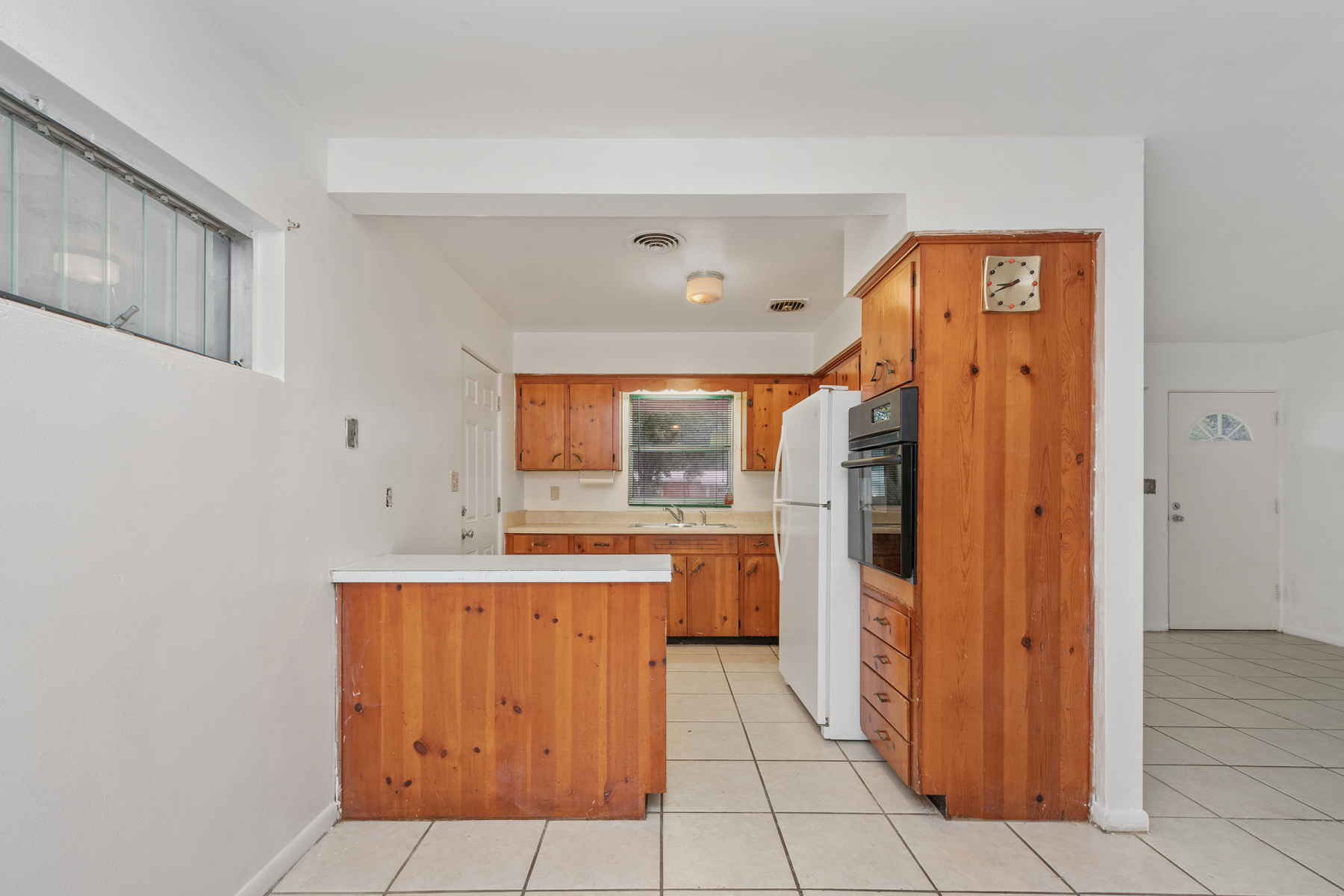 5608 perrine dr, orlando, fl 32808 5608 perrine dr, orlando, fl 32808