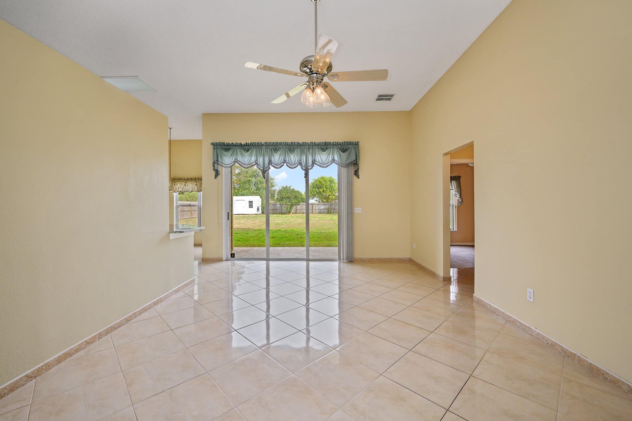 627 Bohannon Blvd, Orlando, FL 32824 627 Bohannon Blvd, Orlando, FL 32824