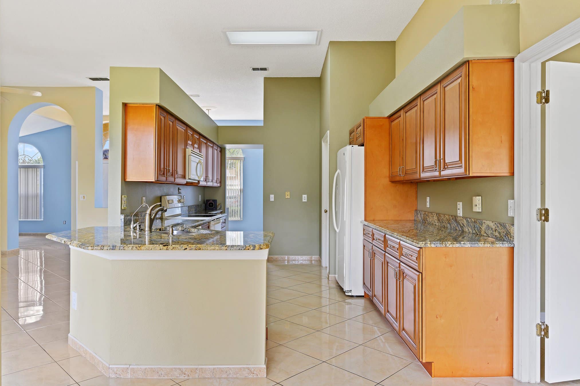 627 Bohannon Blvd, Orlando, FL 32824 627 Bohannon Blvd, Orlando, FL 32824