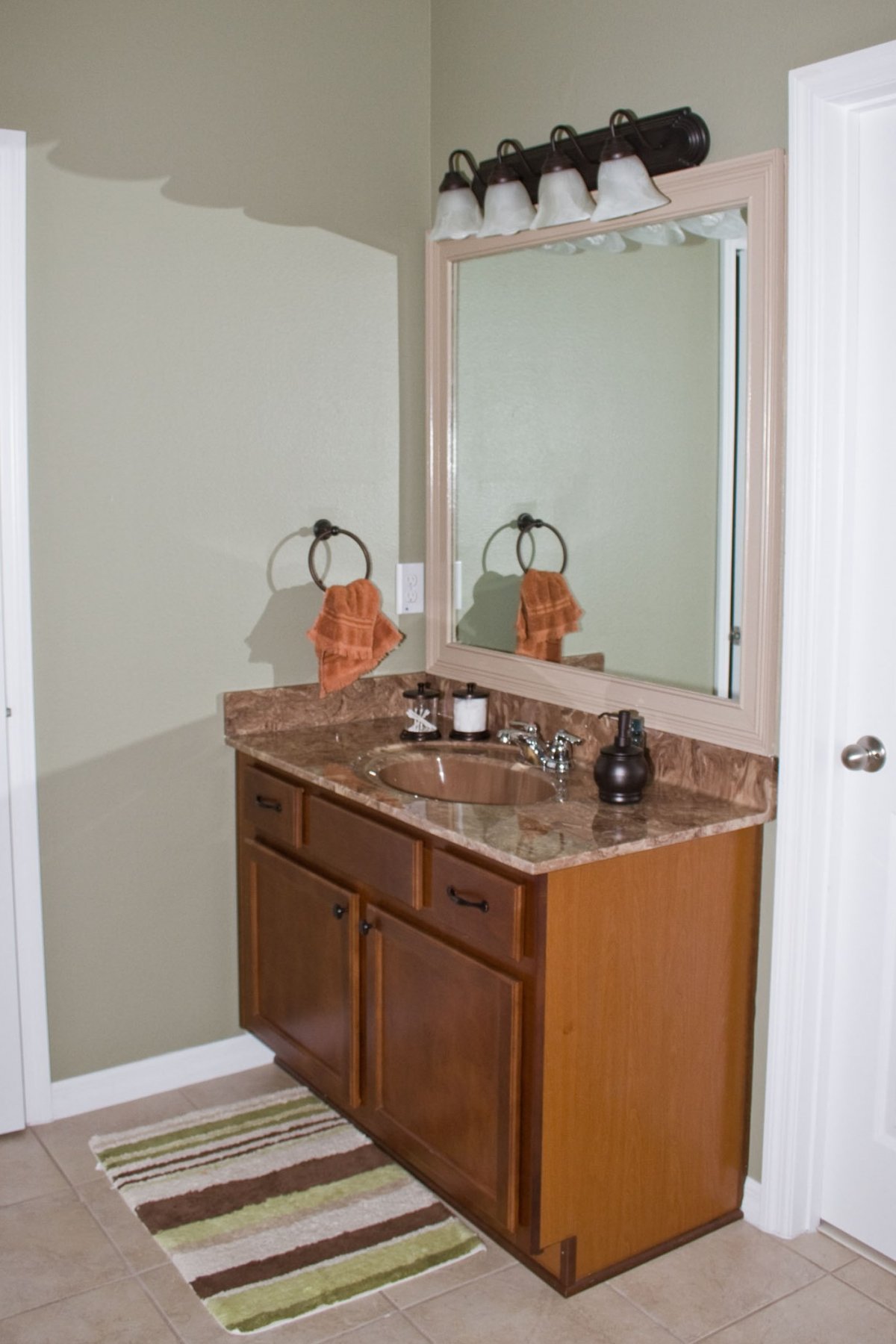 693-comanche-st-oviedo-fl-32765-19 693-comanche-st-oviedo-fl-32765-19