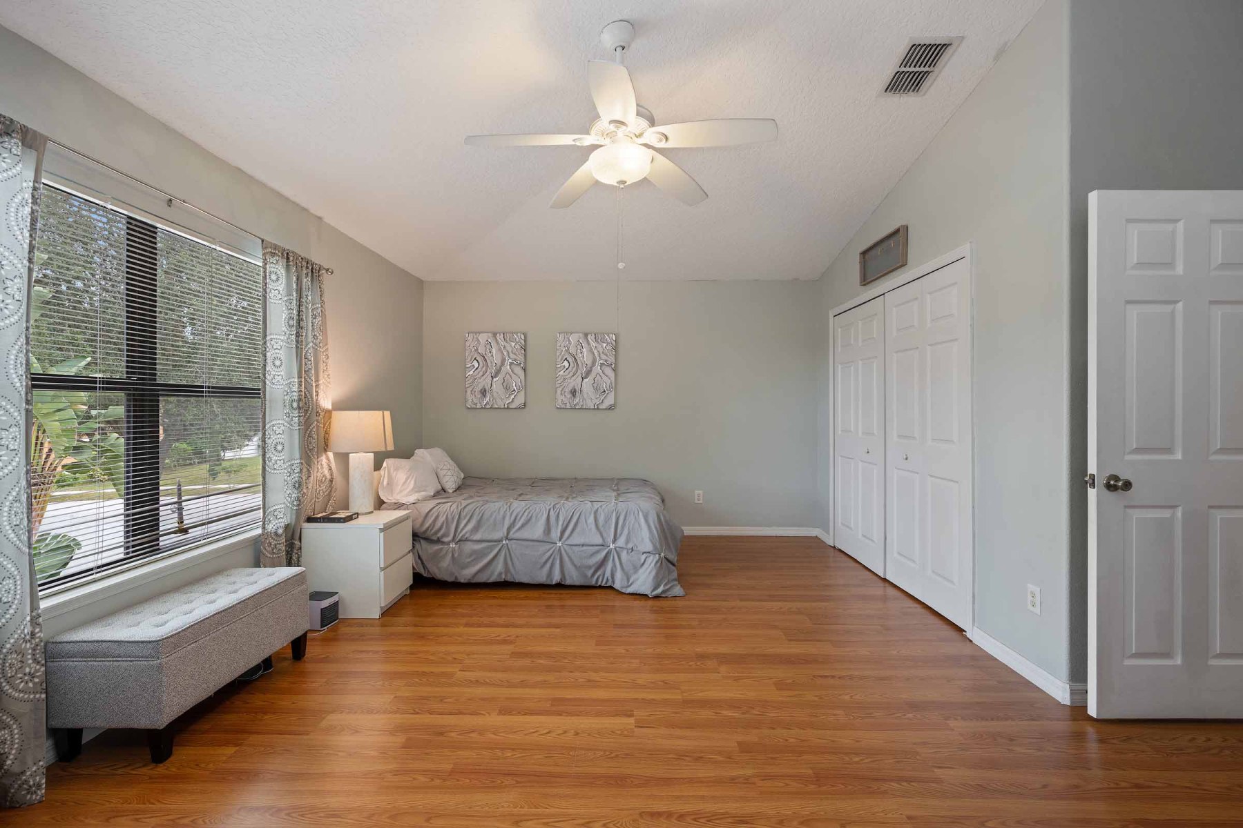 835 Country Charm Cir, Oviedo, FL 32765 835 Country Charm Cir, Oviedo, FL 32765