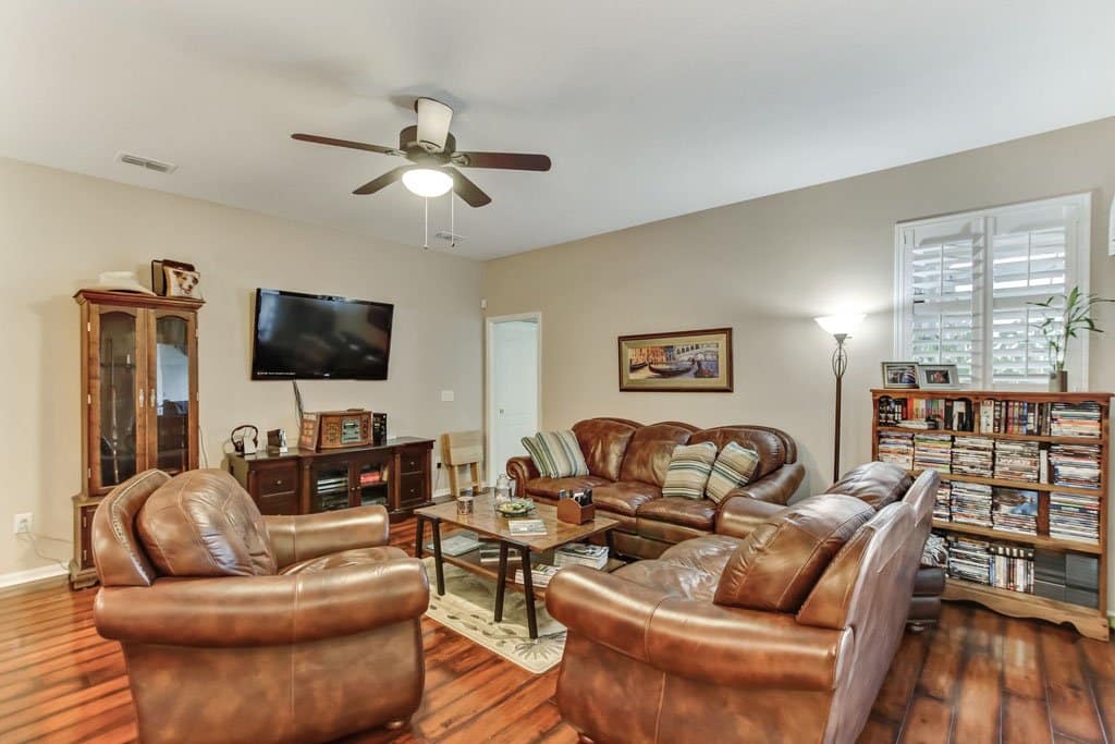 851 Lookout Pt, Chuluota, FL 32766 851 Lookout Pt, Chuluota, FL 32766