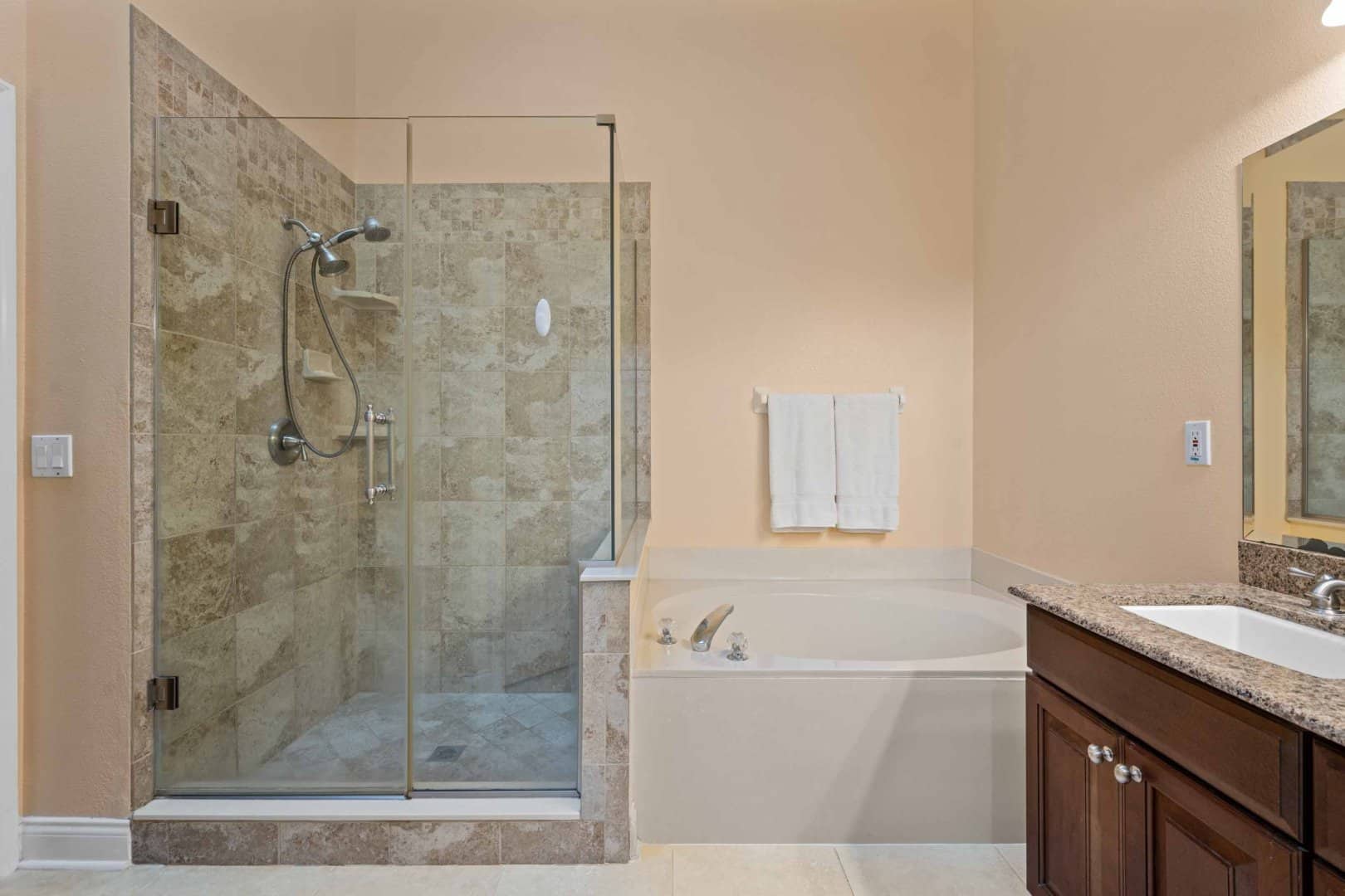 876 N Lake Claire Cir, Oviedo, FL 32765 876 N Lake Claire Cir, Oviedo, FL 32765