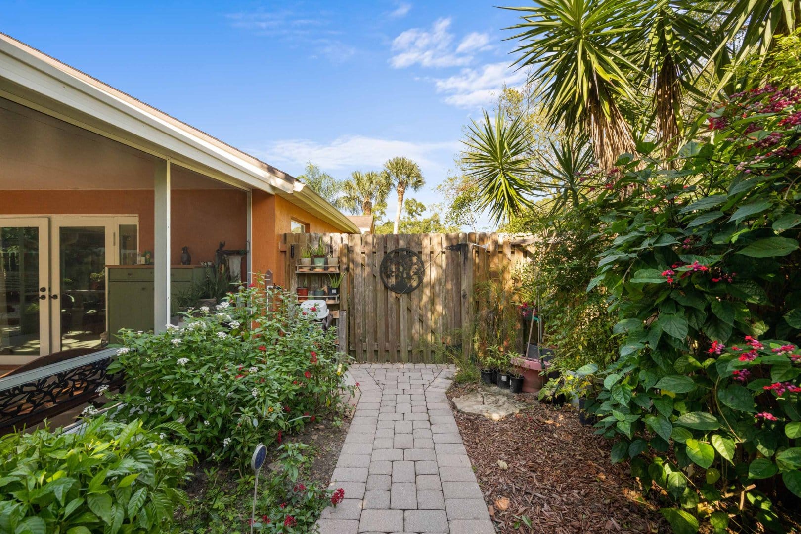 876 N Lake Claire Cir, Oviedo, FL 32765 876 N Lake Claire Cir, Oviedo, FL 32765