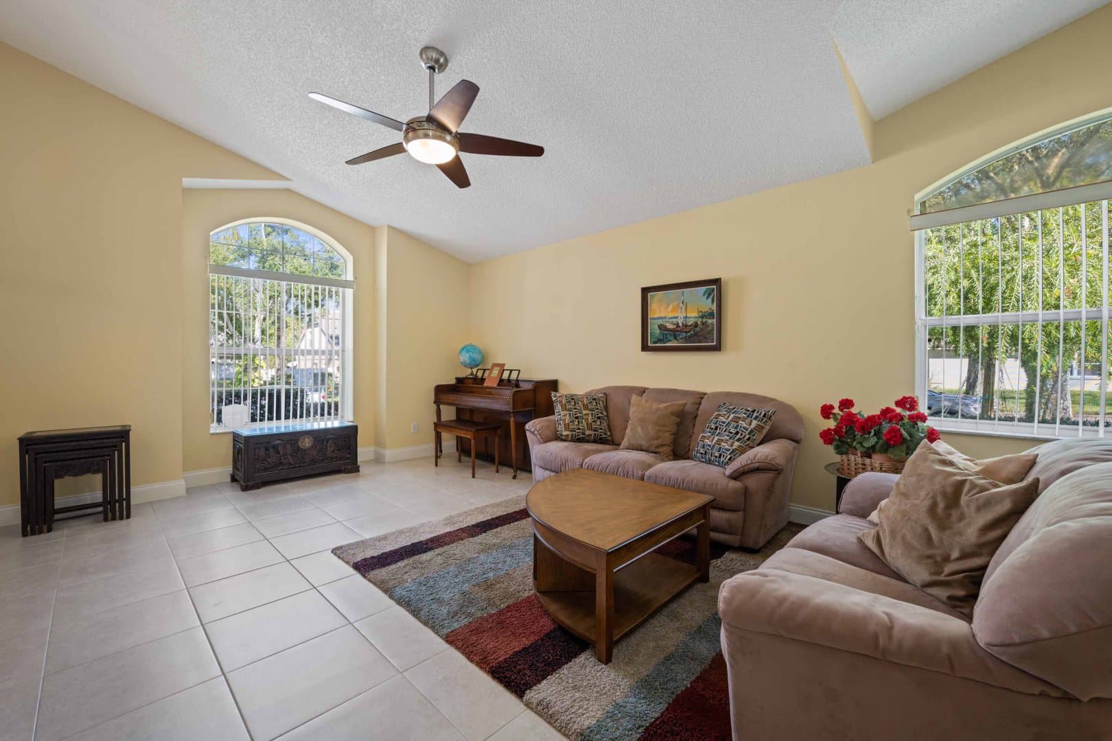 876 N Lake Claire Cir, Oviedo, FL 32765 876 N Lake Claire Cir, Oviedo, FL 32765