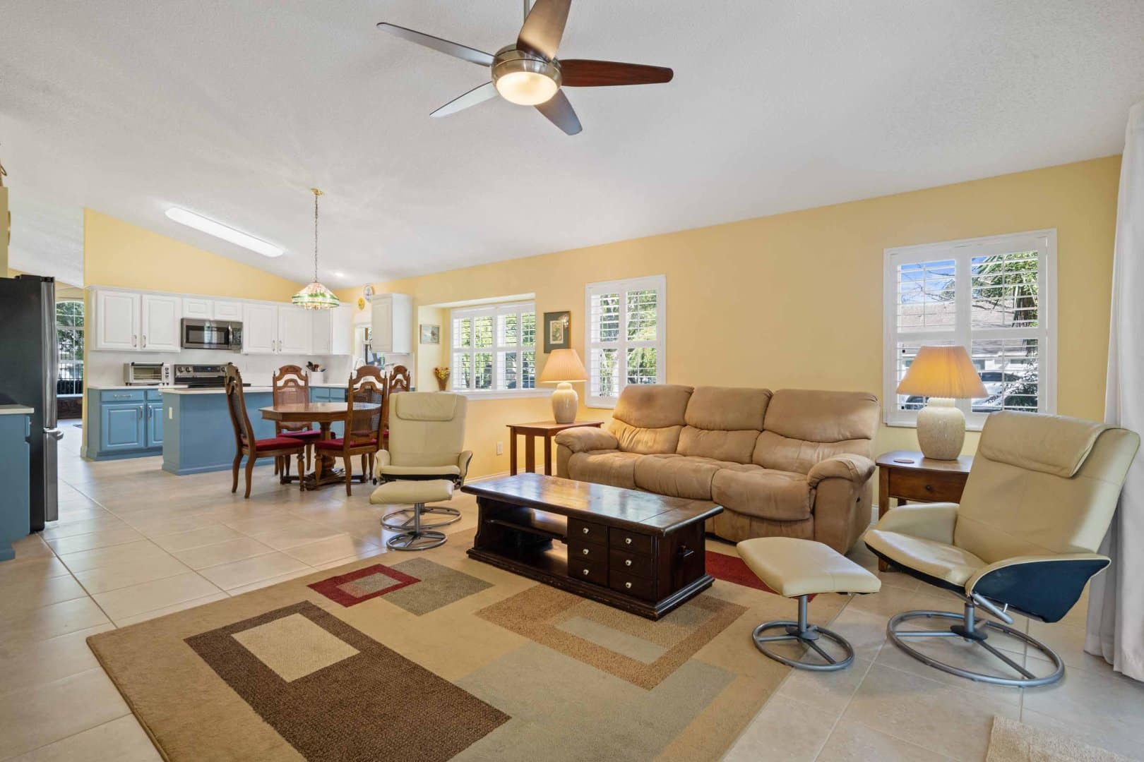 876 N Lake Claire Cir, Oviedo, FL 32765 876 N Lake Claire Cir, Oviedo, FL 32765