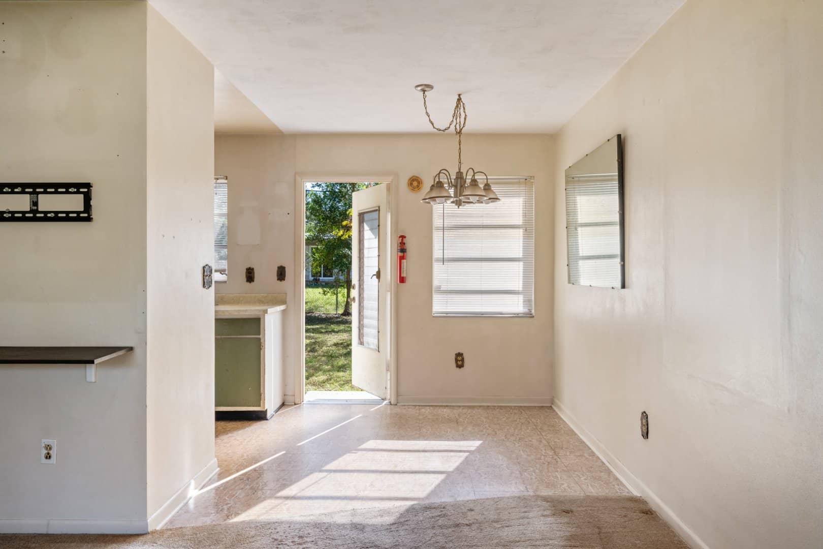 891 Horizon St, Deltona, FL 32725 891 Horizon St, Deltona, FL 32725