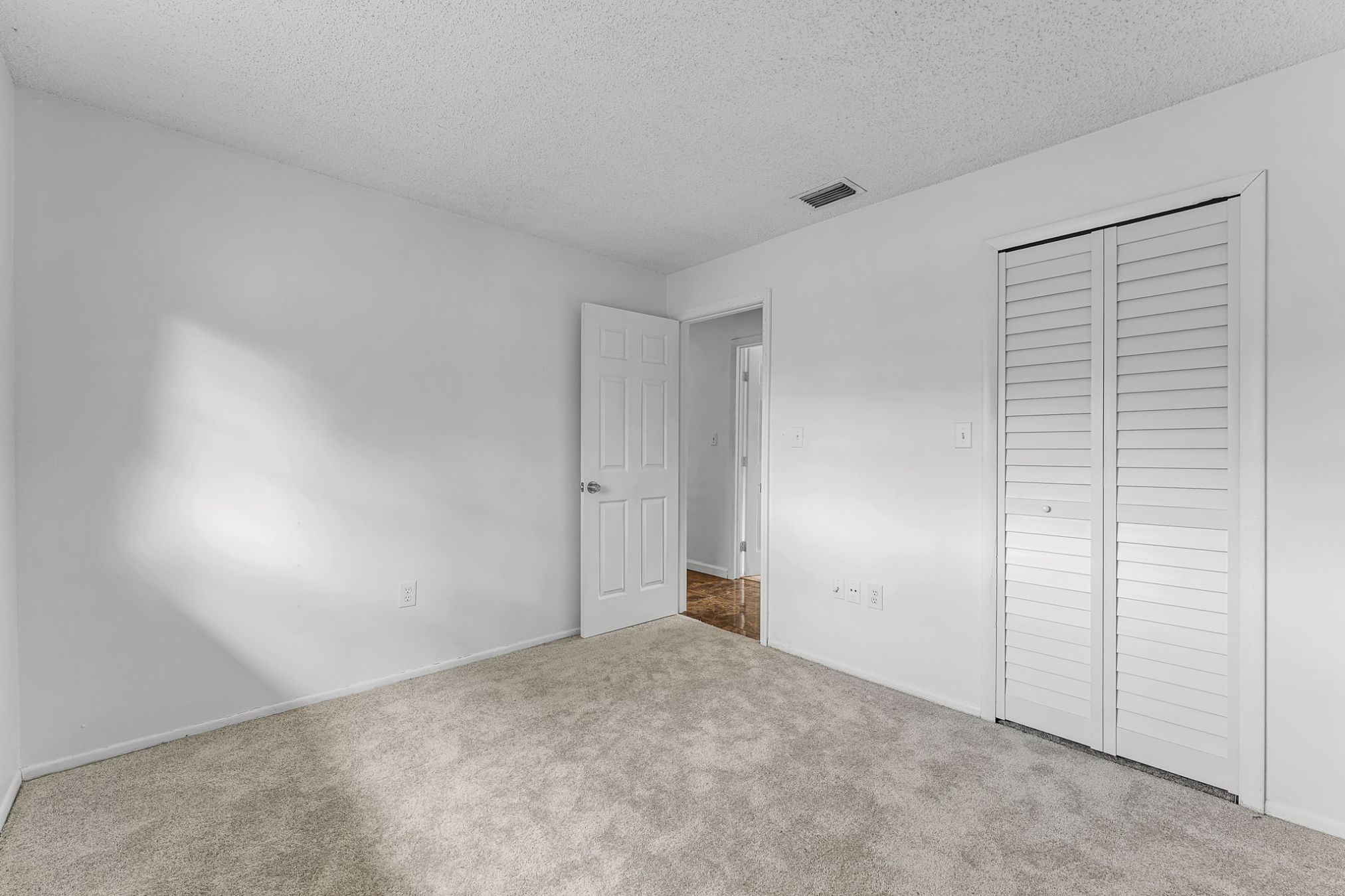 896 Field St, Oviedo, FL 32765 896 Field St, Oviedo, FL 32765