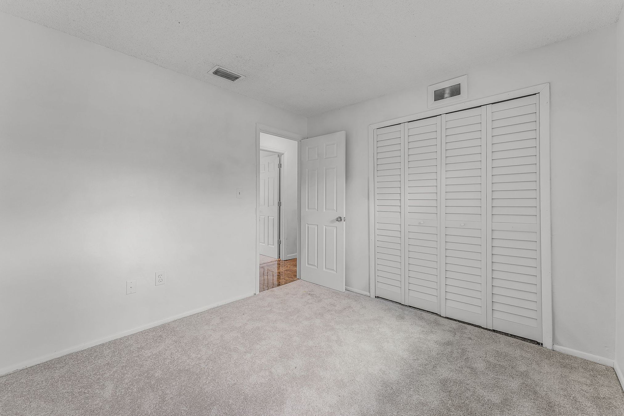 896 Field St, Oviedo, FL 32765 896 Field St, Oviedo, FL 32765