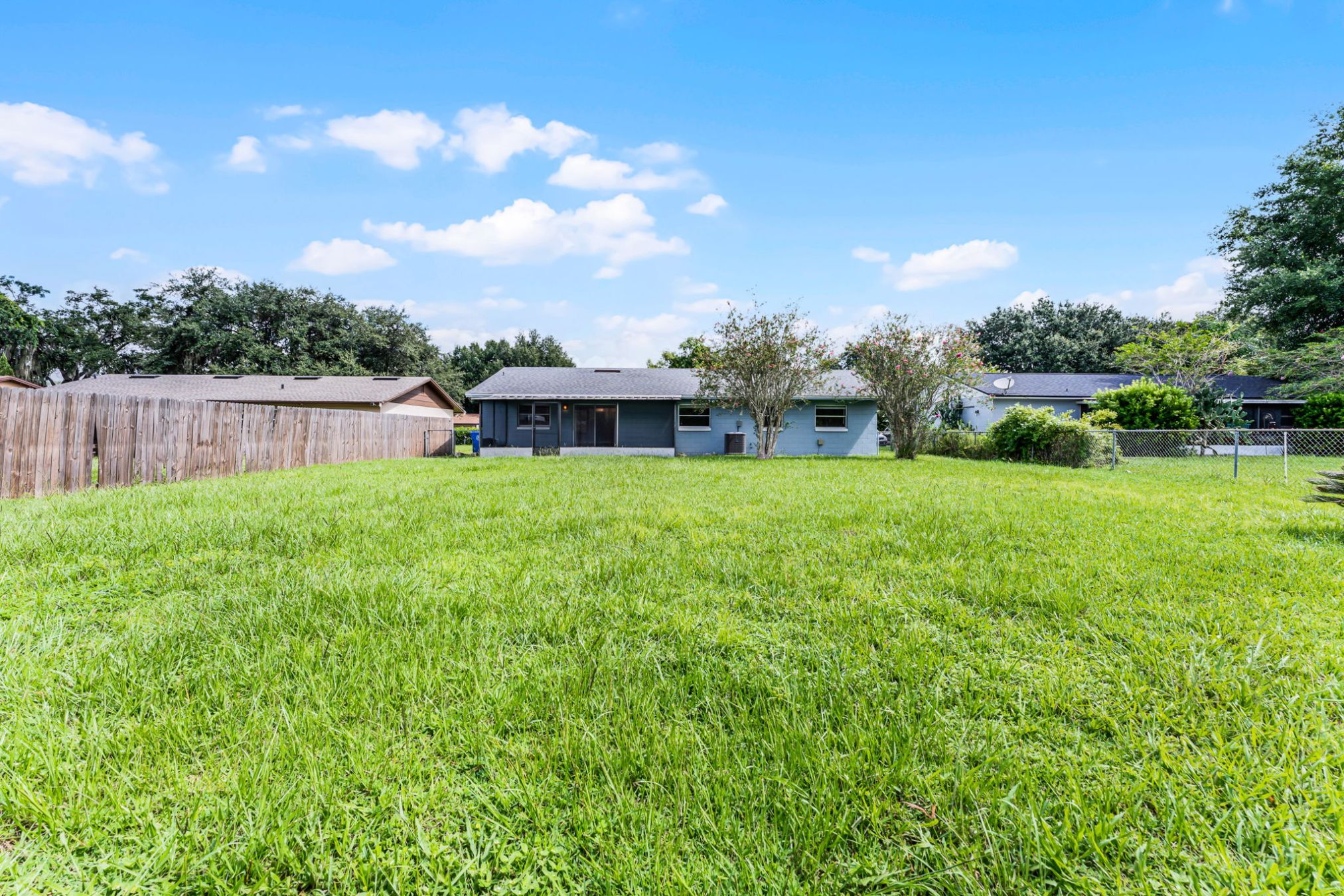 896 Field St, Oviedo, FL 32765 896 Field St, Oviedo, FL 32765