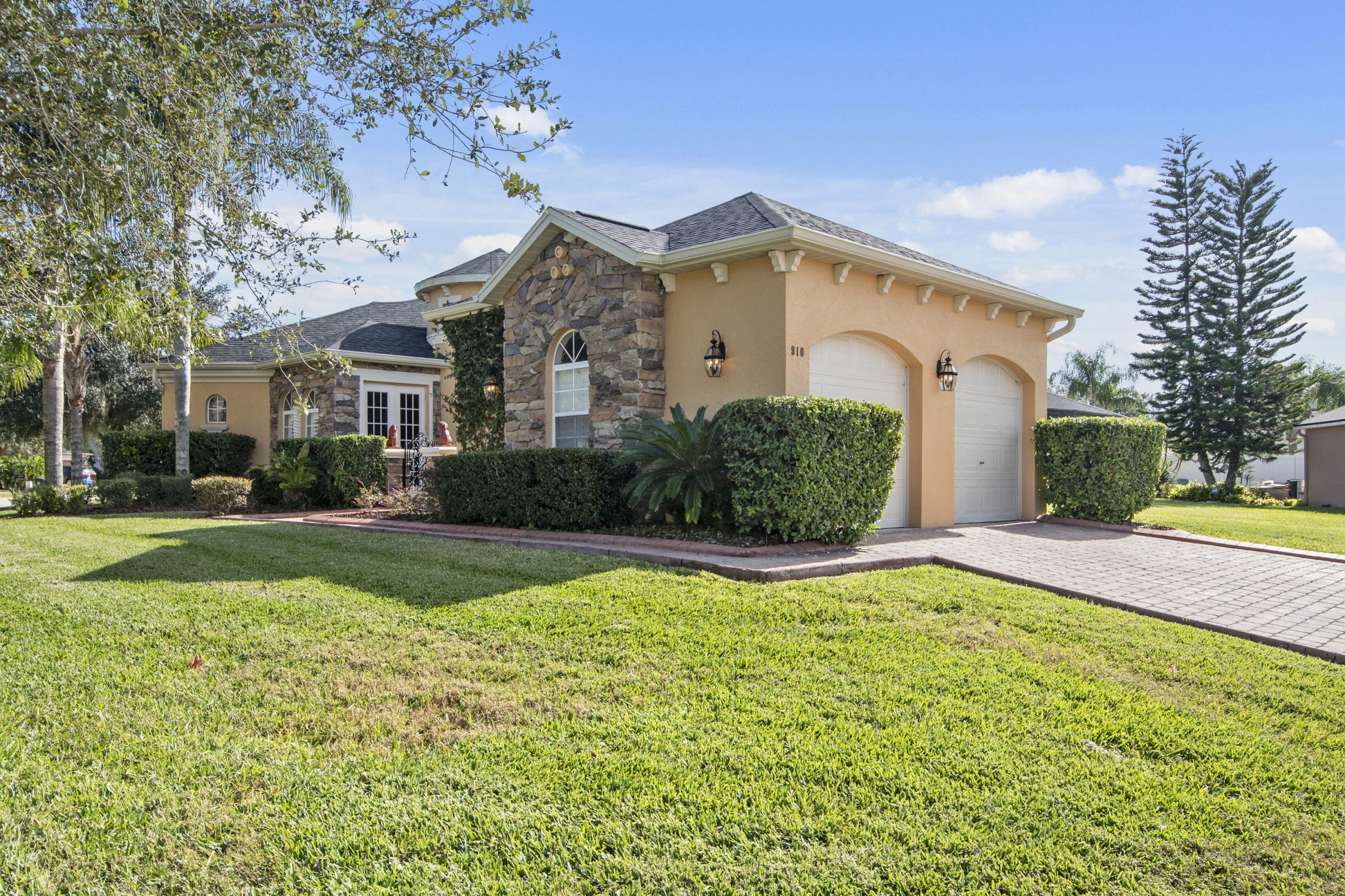 910-parasol-pl-oviedo-fl-32766-05 910-parasol-pl-oviedo-fl-32766-05