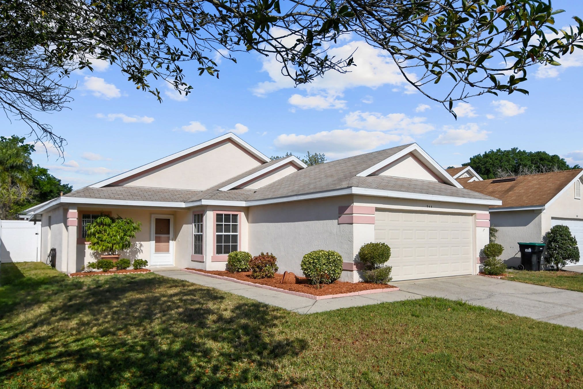 944 River Wind Ave, Orlando, FL 32825 944 River Wind Ave, Orlando, FL 32825