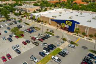 Best Buy at Waterford Lakes Town Center