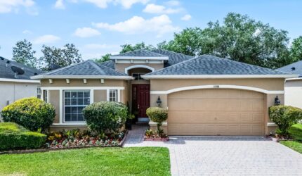 3396 Gerber Daisy Ln, Oviedo, FL 32766