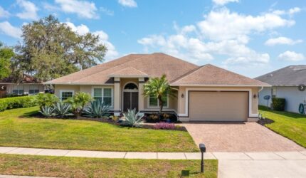 1930 Westbourne Dr, Oviedo, FL 32765