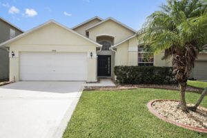 Front view of 2542 Lyndscape Street, Orlando, FL 32833