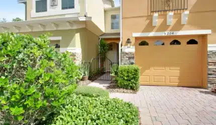 Front view of 5204 Hidden Cypress Ln, Oviedo, FL 32765
