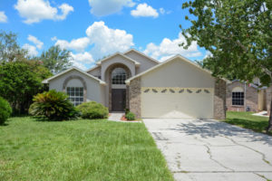 Front view of 1049 Country Cove Court, Oviedo, FL 32766