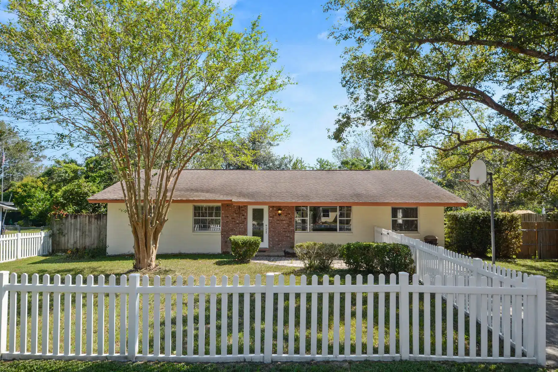 2349 Pennsylvania Ave, Oviedo, FL 32765 – Sold