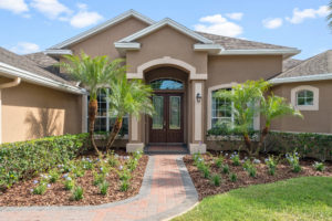 Front view of 332 Skyview Pl, Chuluota, FL 32766