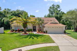 Front view of 2280 Backwater Ct, Oviedo, FL 32766