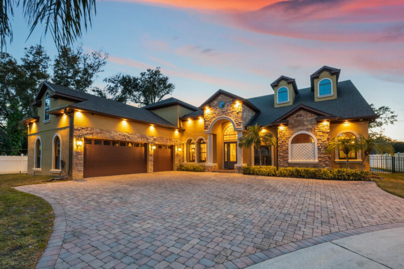 4500 Stone Hedge Dr, Orlando, FL 32817