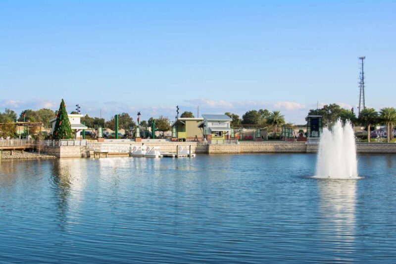Center Lake Park Oviedo Florida