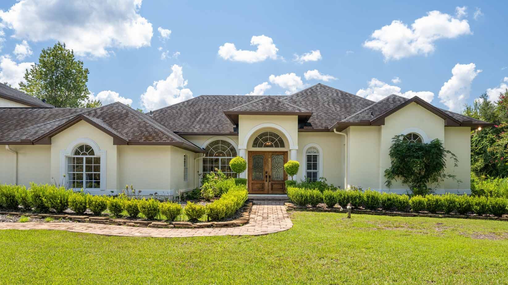 401 Sequoia Ct, Geneva, FL 32732 – Sold